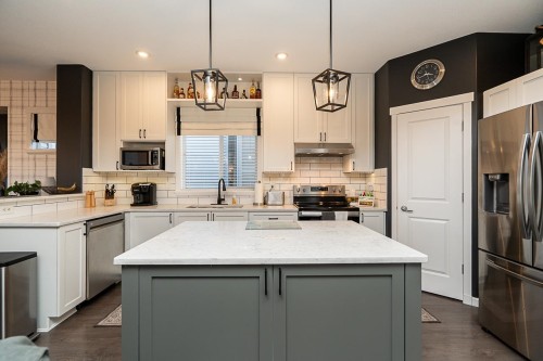 18947 71A Avenue, Surrey, BC 