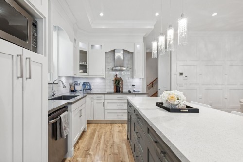 5926 139A Street, Surrey, BC 