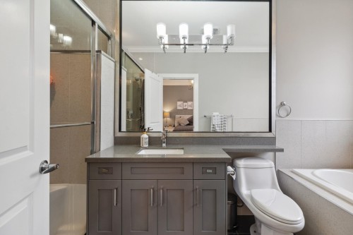 5926 139A Street, Surrey, BC 