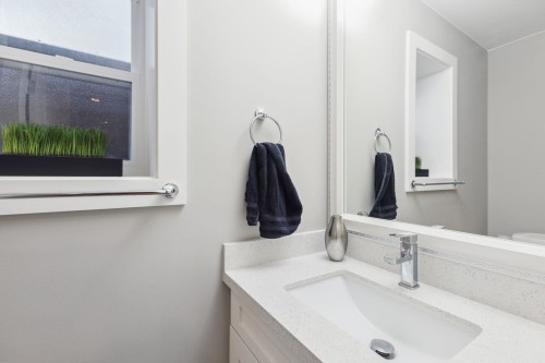 5926 139A Street, Surrey, BC 