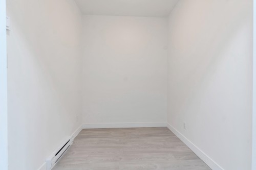 204-19567 64 Avenue, Surrey, BC 