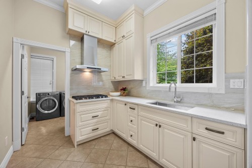 2621 166A Street, Surrey, BC 