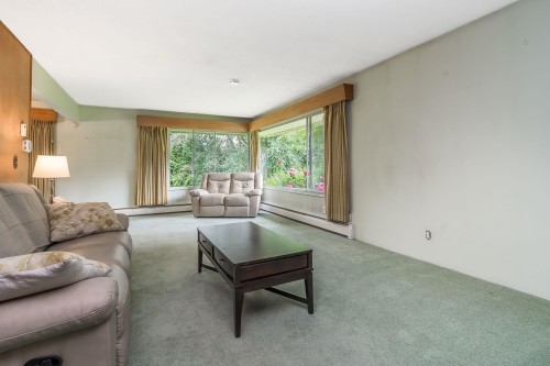 15875 101A Avenue, Surrey, BC 