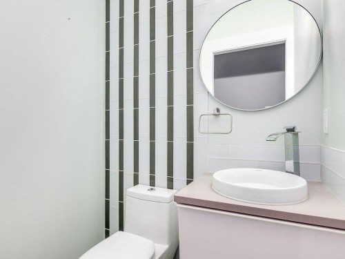 15061 Victoria Avenue, White Rock, BC 