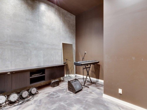 15061 Victoria Avenue, White Rock, BC 