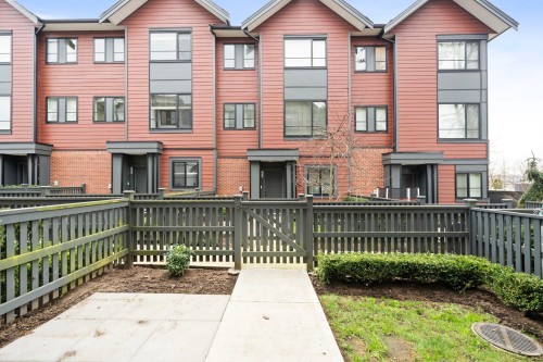 37-19897 75A Avenue, Langley, BC 