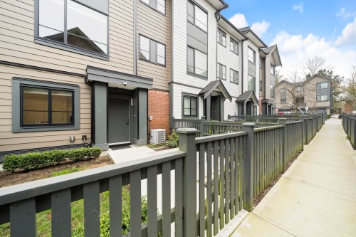 37-19897 75A Avenue, Langley, BC 