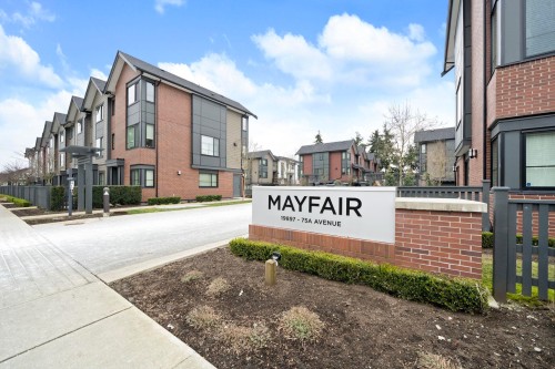 37-19897 75A Avenue, Langley, BC 