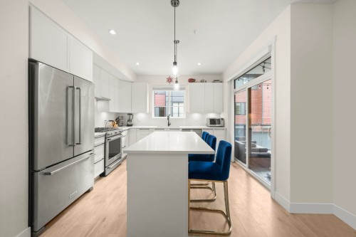 37-19897 75A Avenue, Langley, BC 