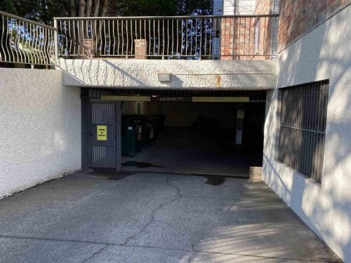 312-13977 74 Avenue, Surrey, BC 