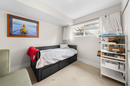 1276 Kent Street, White Rock, BC 