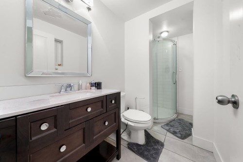 1276 Kent Street, White Rock, BC 