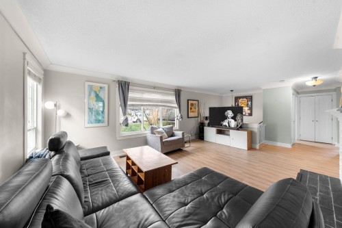 1276 Kent Street, White Rock, BC 