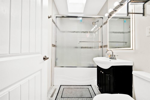 10125 Helen Drive, Surrey, BC 