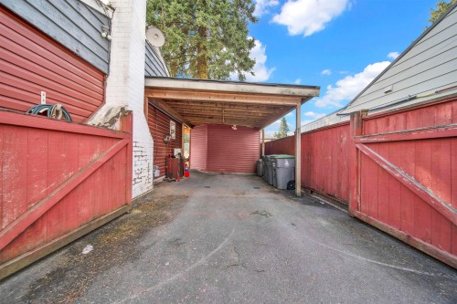 10125 Helen Drive, Surrey, BC 