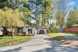 11426 141a Street  Surrey, BC V3R 3K2