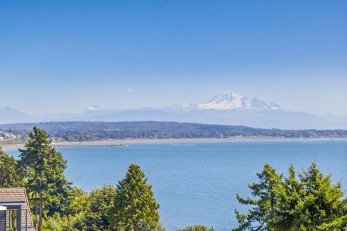 13102 13 Avenue, Surrey, BC 