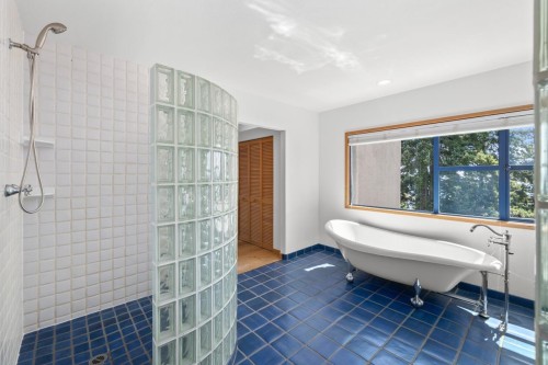 13102 13 Avenue, Surrey, BC 