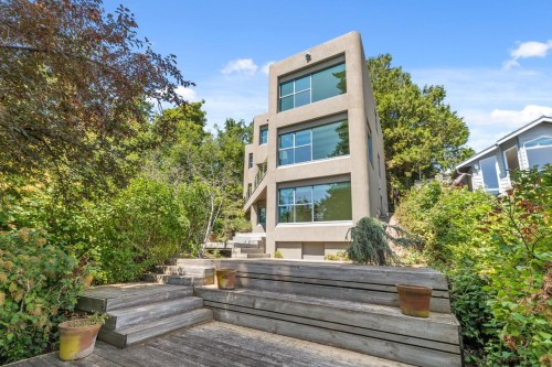 13102 13 Avenue, Surrey, BC 