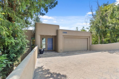 13102 13 Avenue, Surrey, BC 