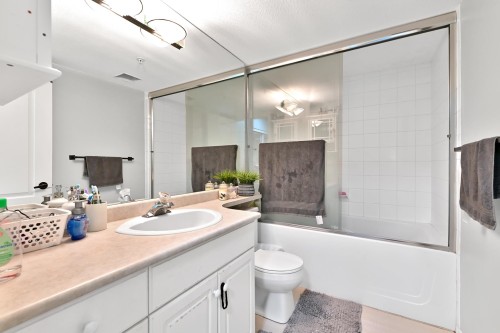 306-32075 George Ferguson Way, Abbotsford, BC 