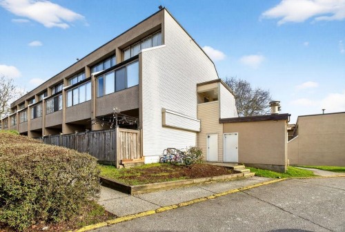 5-17700 60 Avenue, Surrey, BC 