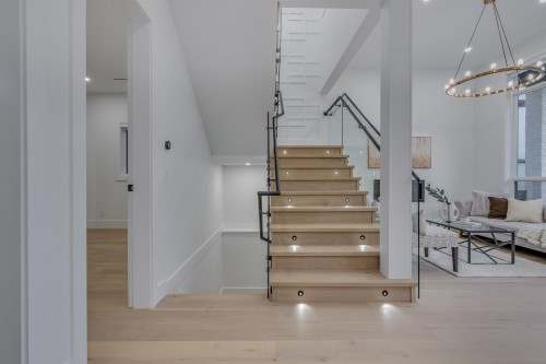 16647 18 Avenue, Surrey, BC 