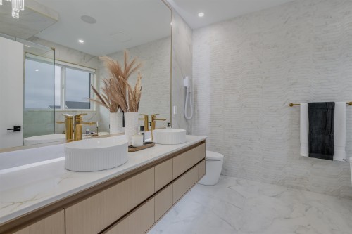 16647 18 Avenue, Surrey, BC 