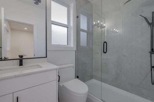 16647 18 Avenue, Surrey, BC 