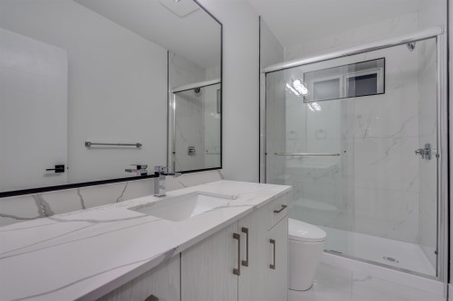 16647 18 Avenue, Surrey, BC 