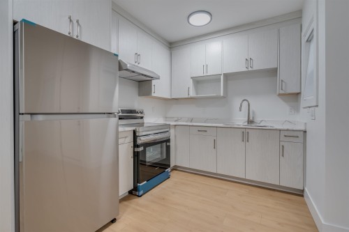 16647 18 Avenue, Surrey, BC 