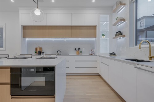 16647 18 Avenue, Surrey, BC 