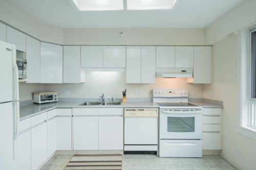 703-3190 Gladwin Road, Abbotsford, BC 