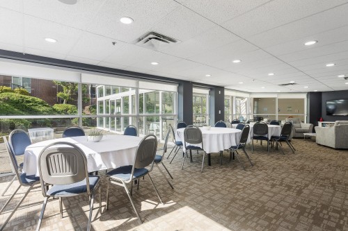 703-3190 Gladwin Road, Abbotsford, BC 