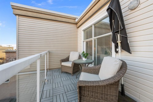 303-1153 Vidal Street, White Rock, BC 