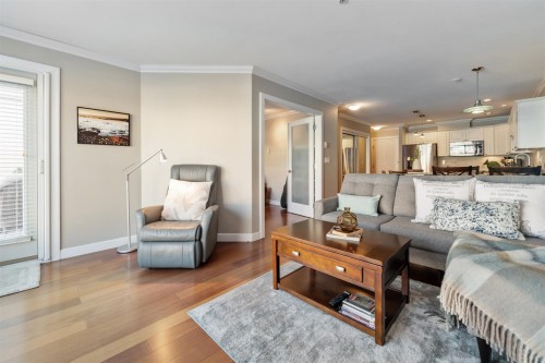 303-1153 Vidal Street, White Rock, BC 