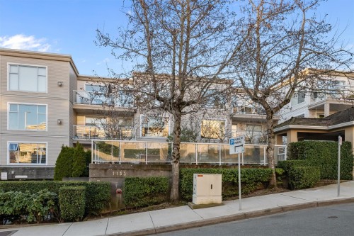 303-1153 Vidal Street, White Rock, BC 