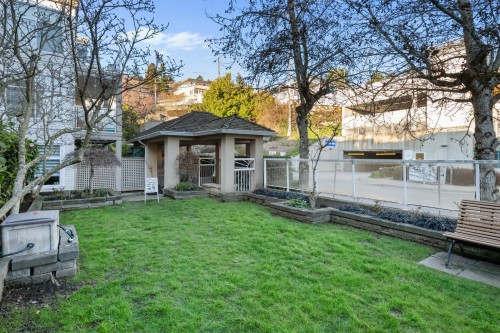 303-1153 Vidal Street, White Rock, BC 