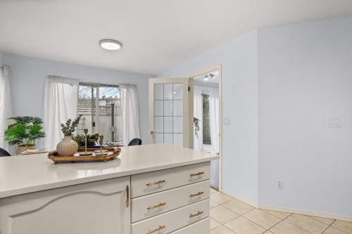 20-15875 84 Avenue, Surrey, BC 