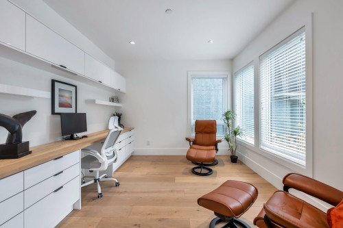 1038 Stevens Street, White Rock, BC 