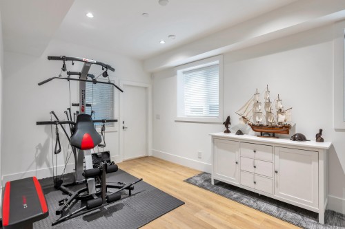 1038 Stevens Street, White Rock, BC 