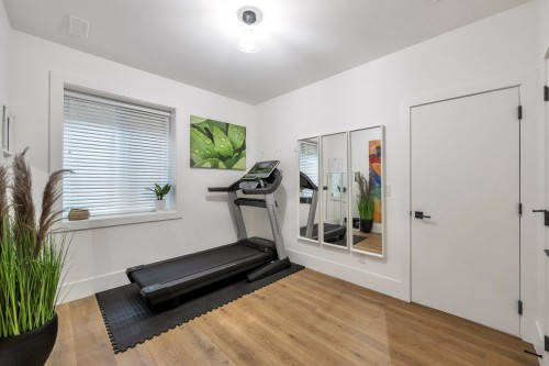 1038 Stevens Street, White Rock, BC 