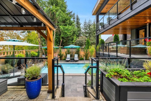 1038 Stevens Street, White Rock, BC 