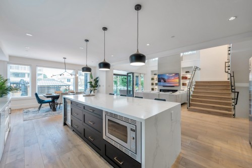 1038 Stevens Street, White Rock, BC 