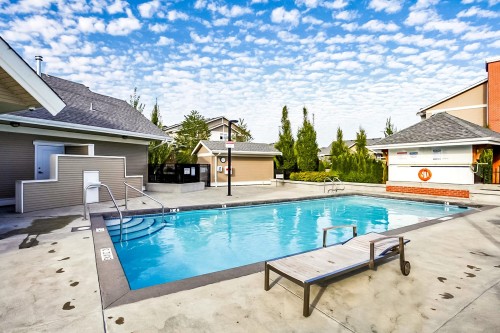 25-19505 68A Avenue, Surrey, BC 