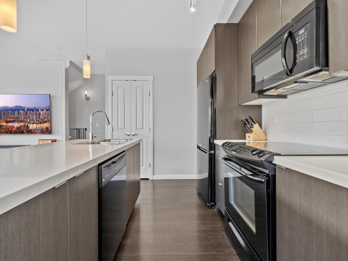 25-19505 68A Avenue, Surrey, BC 