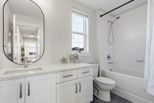 2107 165B Street, Surrey, BC 