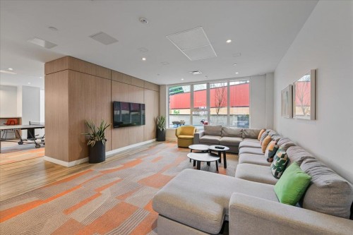 1005-13655 Fraser Highway, Surrey, BC 