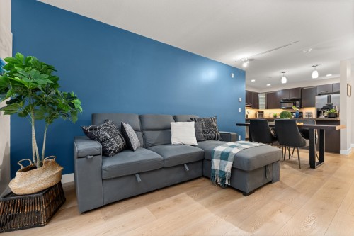 204-5454 198 Street, Langley, BC 