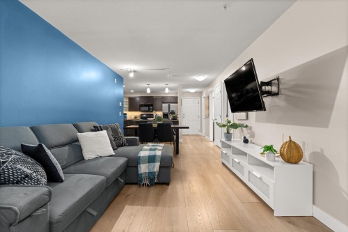 204-5454 198 Street, Langley, BC 